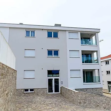 Hotel Malo