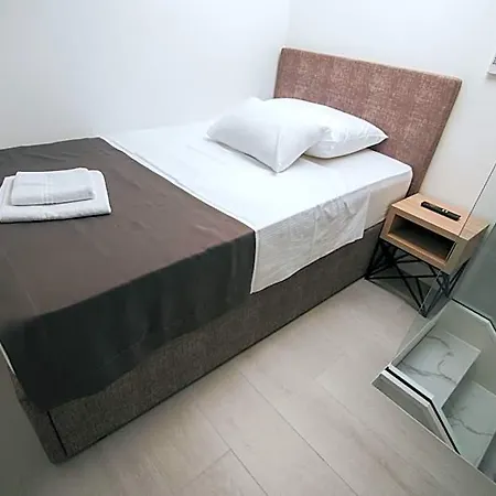 Hotel Malo