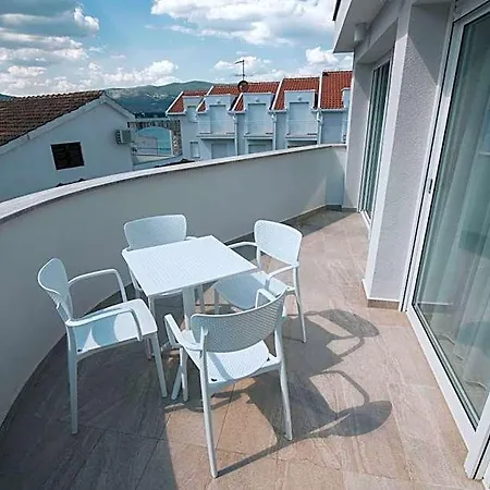 Malo Hotel Trogir