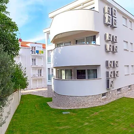 Hotel Malo